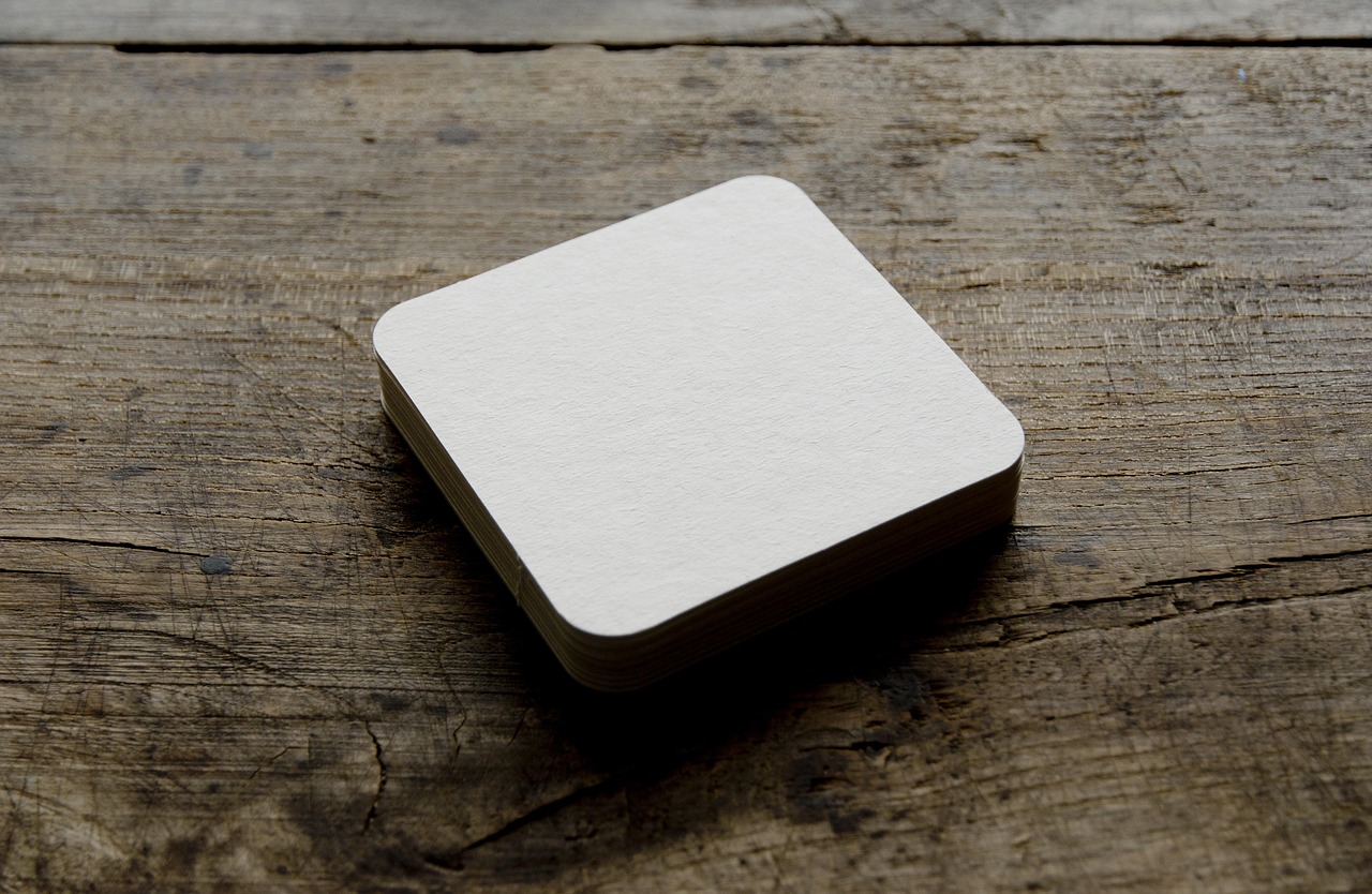Picking Paper for Hand-Bound Journals: Grain, Weight, and What Actually Matters